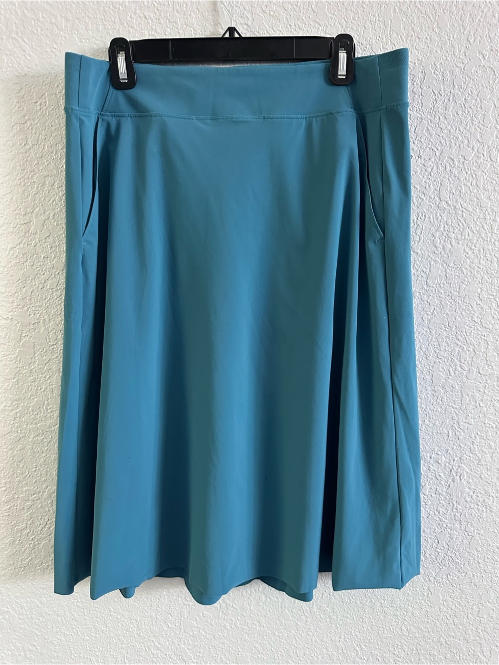 Athleta Cosmic Skirt Teal Blue Large Stretch Travel Active